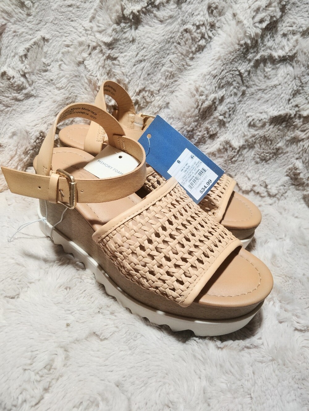 NWT!! Universal Thread Woven Alba Memory Foam Platform Sandals. Size 6